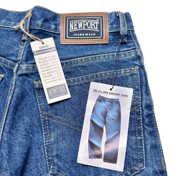 Newport Jeanswear | Women | Classic Dark Stonewash Straight Leg Jeans | Size 28 - Picture 9 of 10